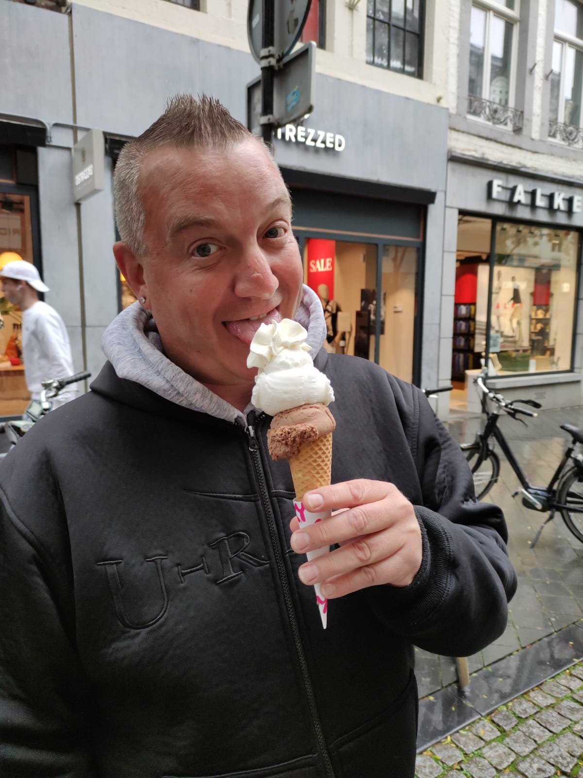 Perfil de Michel-ange